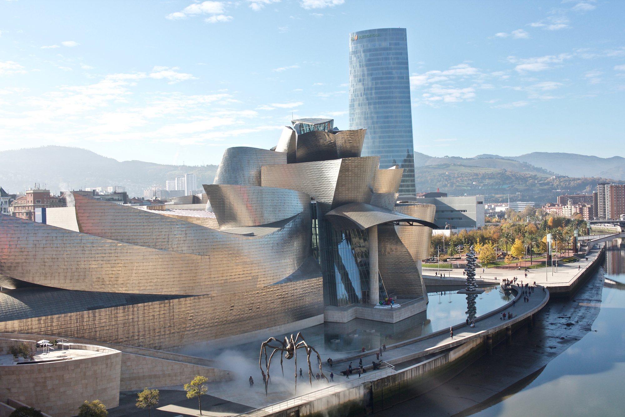 L’Effetto Guggenheim: come un Museo ha Riscritto il Destino di Bilbao