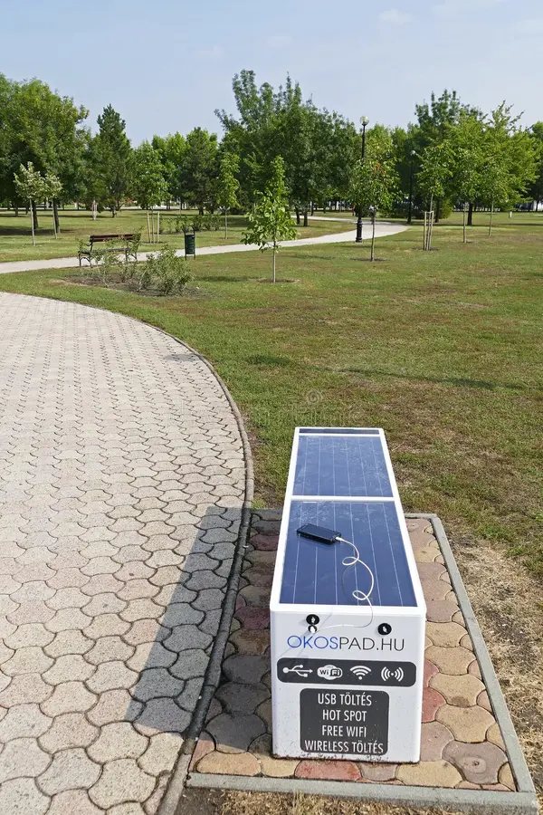 La Panchina Solare “Steora” in Croazia: la sosta urbana nell’era digitale
